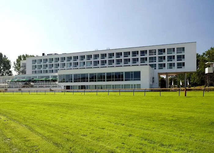 Atlantic Hotel Galopprennbahn