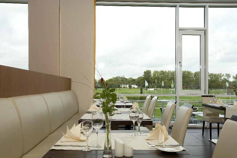 Atlantic Galopprennbahn 4*