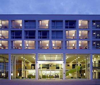 Atlantic Galopprennbahn Hotel